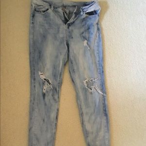 Light Wash Jeans